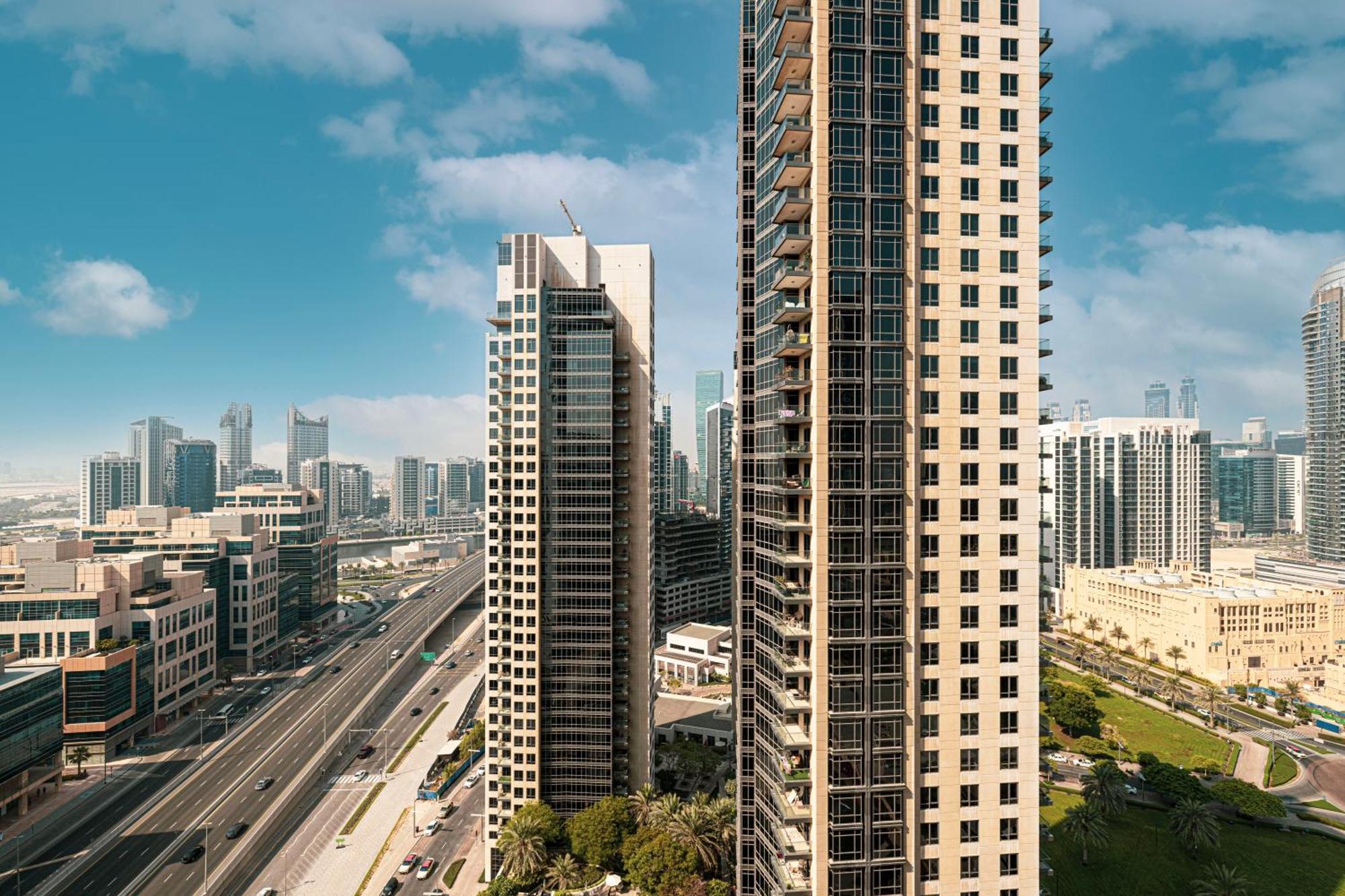 Magnificent - Damac Distinction Downtown Apartment Dubai Luaran gambar